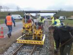 Photo albulle/data/photos/Chantiers_Voie/Ailleurs/20150404_Avr_2015_RelevementPithiviers/20150403_RelevementPithiviers_04.jpg