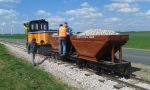 Photo albulle/data/photos/Chantiers_Voie/Ailleurs/20150404_Avr_2015_RelevementPithiviers/20150405_RelevementPithiviers_04.jpg